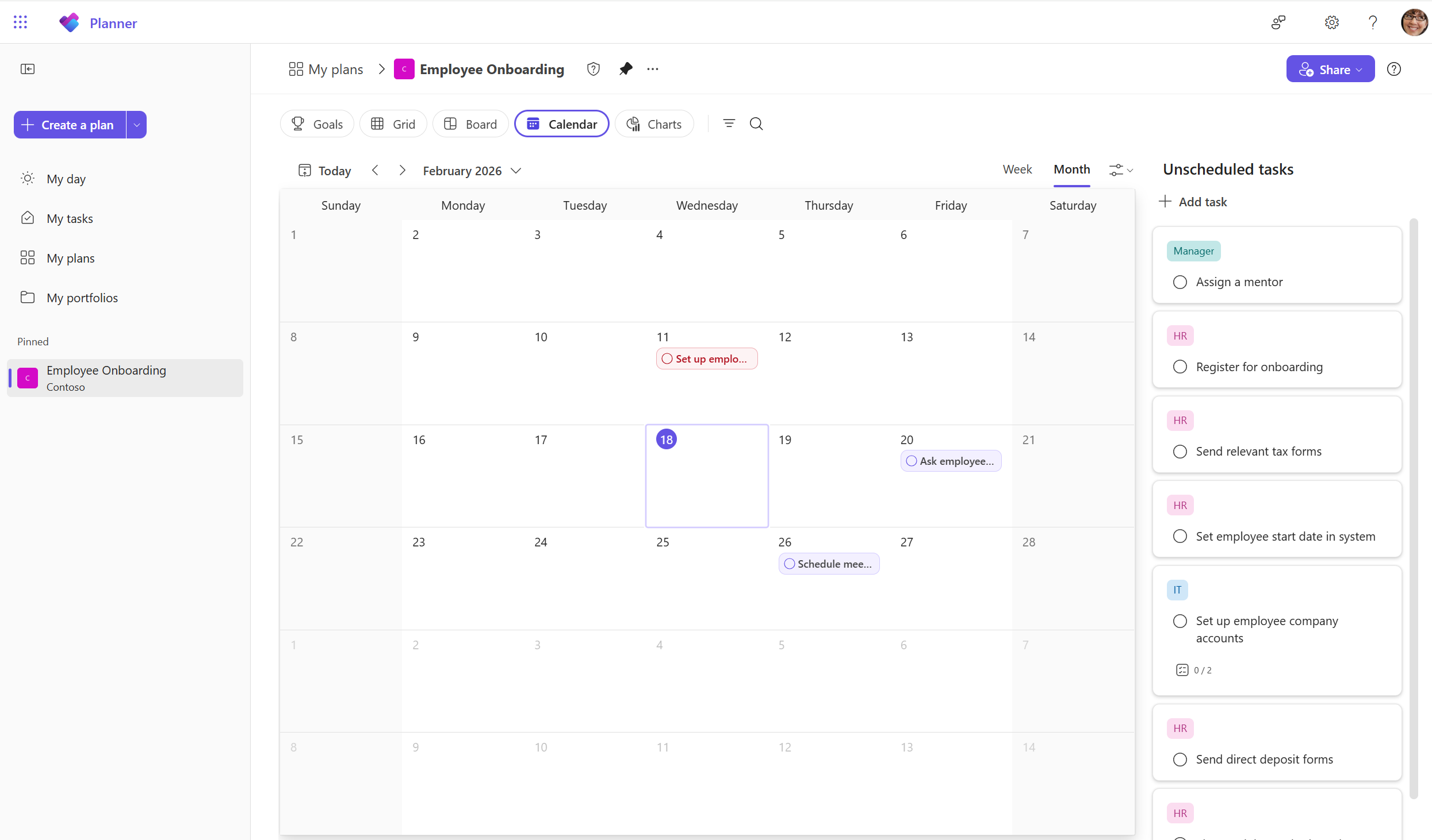 A screenshot of a plan in Planner in Teams shows the Calendar view of a user’s tasks for the month.